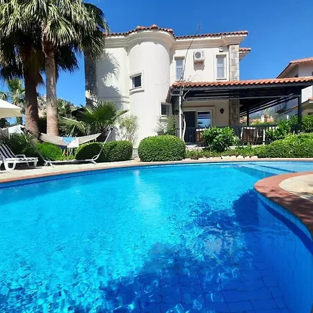 Utopia Villa *