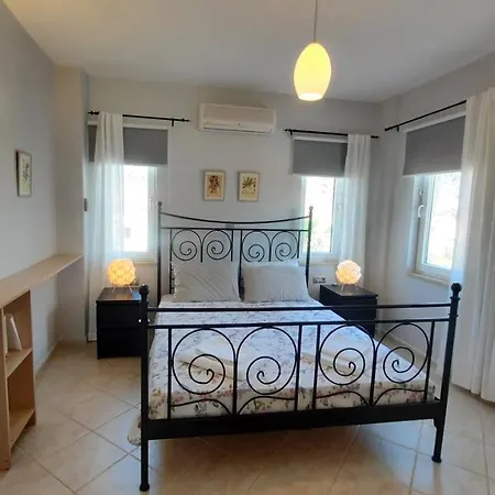 Utopia Villa *